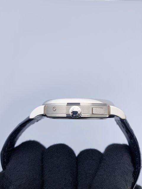 A. Lange and Sohne 1815 238.026 Image 7